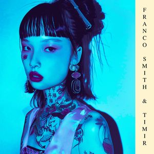 沦为军妓被扒开双腿玩弄
